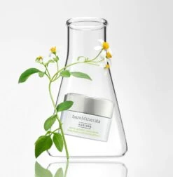 Bareminerals Retinol Neck And Décolleté Cream -Fenty Beauty bareminerals retinol neck and decollete cream 2