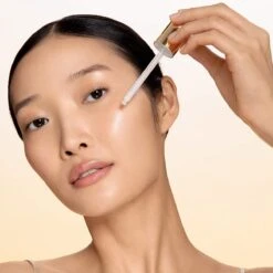 Chantecaille 24K Gold Serum Intense 5 Chantecaille 24K Gold Serum Intense -Fenty Beauty chantecaille 24k gold serum intense 2